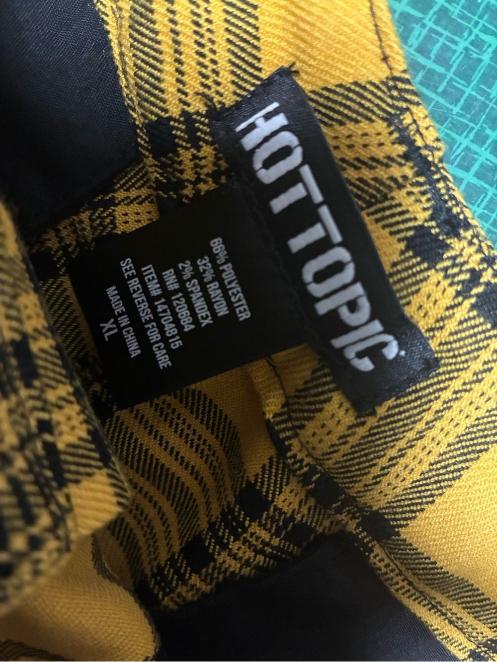 Alt shorts - Picture 3 of 3